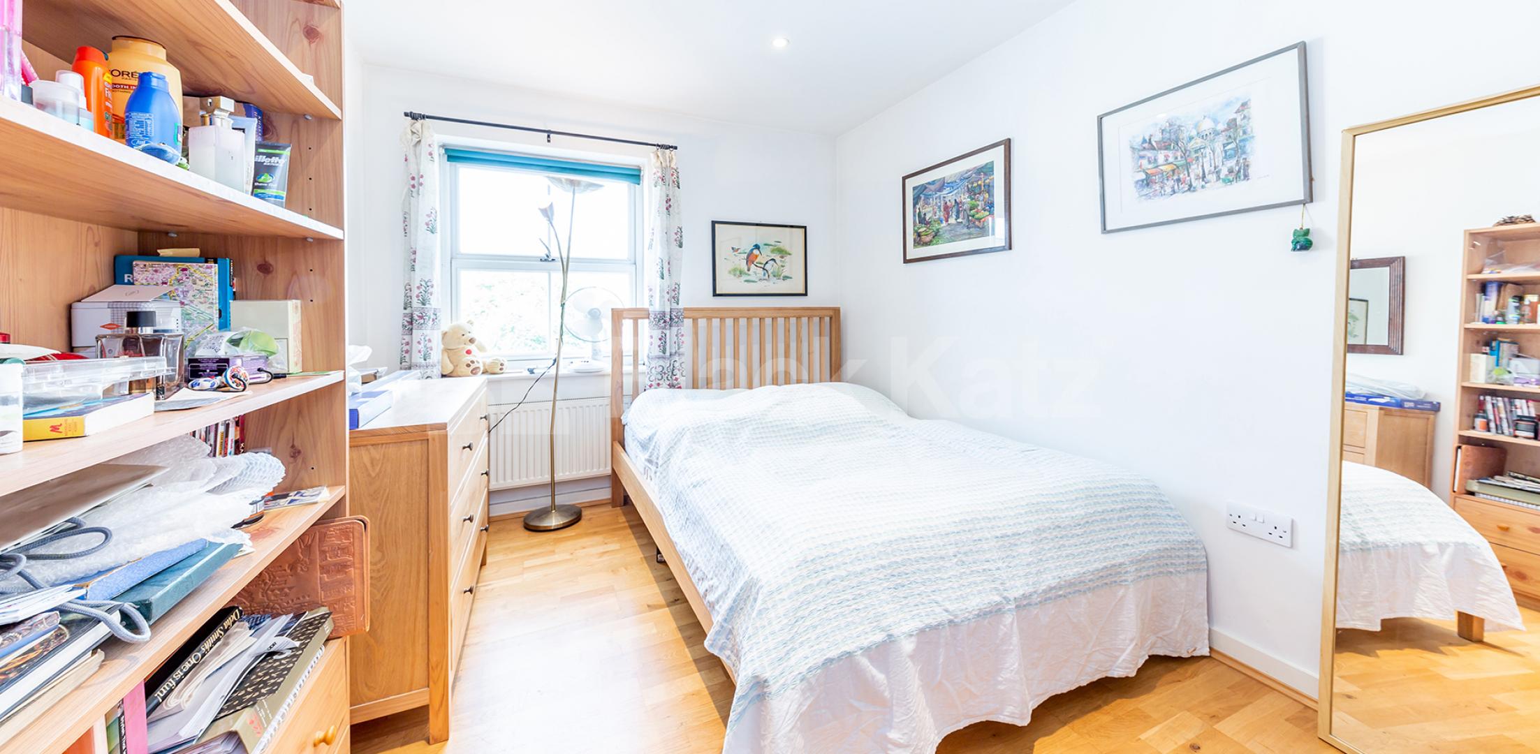 modern 2 bed 2 bath in camden within a private development mins to tube & shops Northpoint Square, Camden